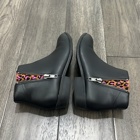 Sugar black dress booties with zippers and cheetah print - Picture 8 of 9